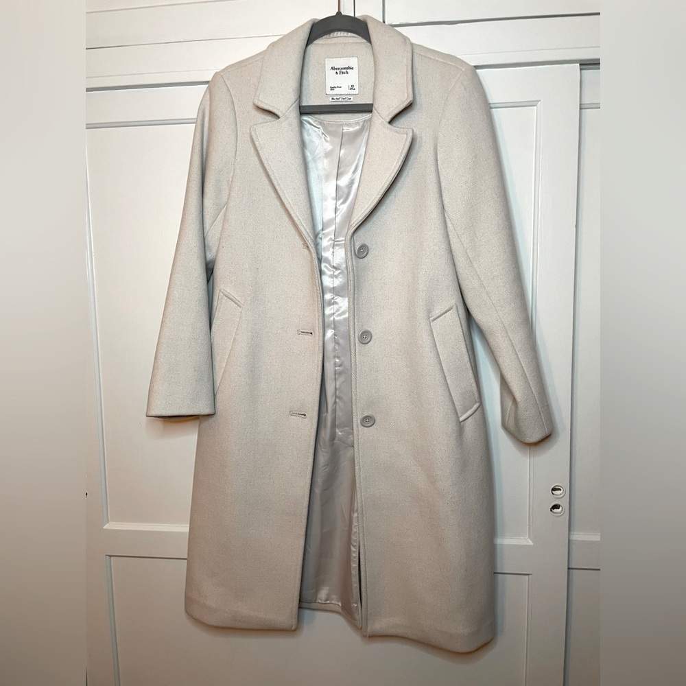 Abercrombie & Fitch, Dad Coat in cream, size XS